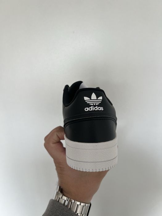 Sapatilhas da Adidas tamanho 42