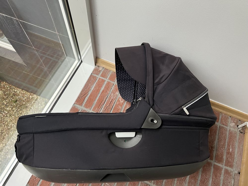 Stokke Trailz Crusi gondola kolor czarny