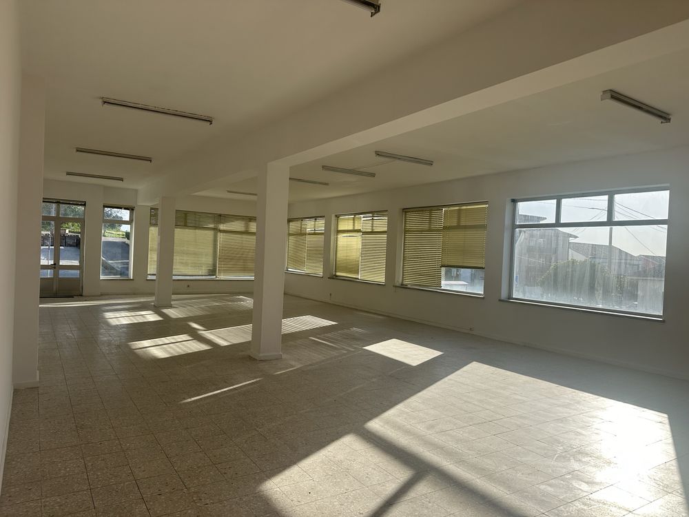 Arrenda-se loja comercial