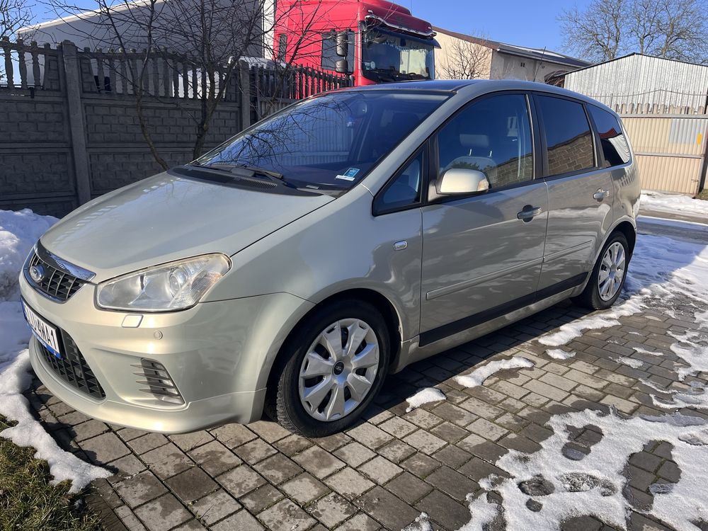Ford C-MAX Titanum najbogatsza wersja