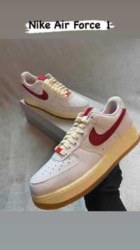 ОРИГІНАЛЬНІ жіночі кросівки Nike WMNS AIR FORCE 1 '07