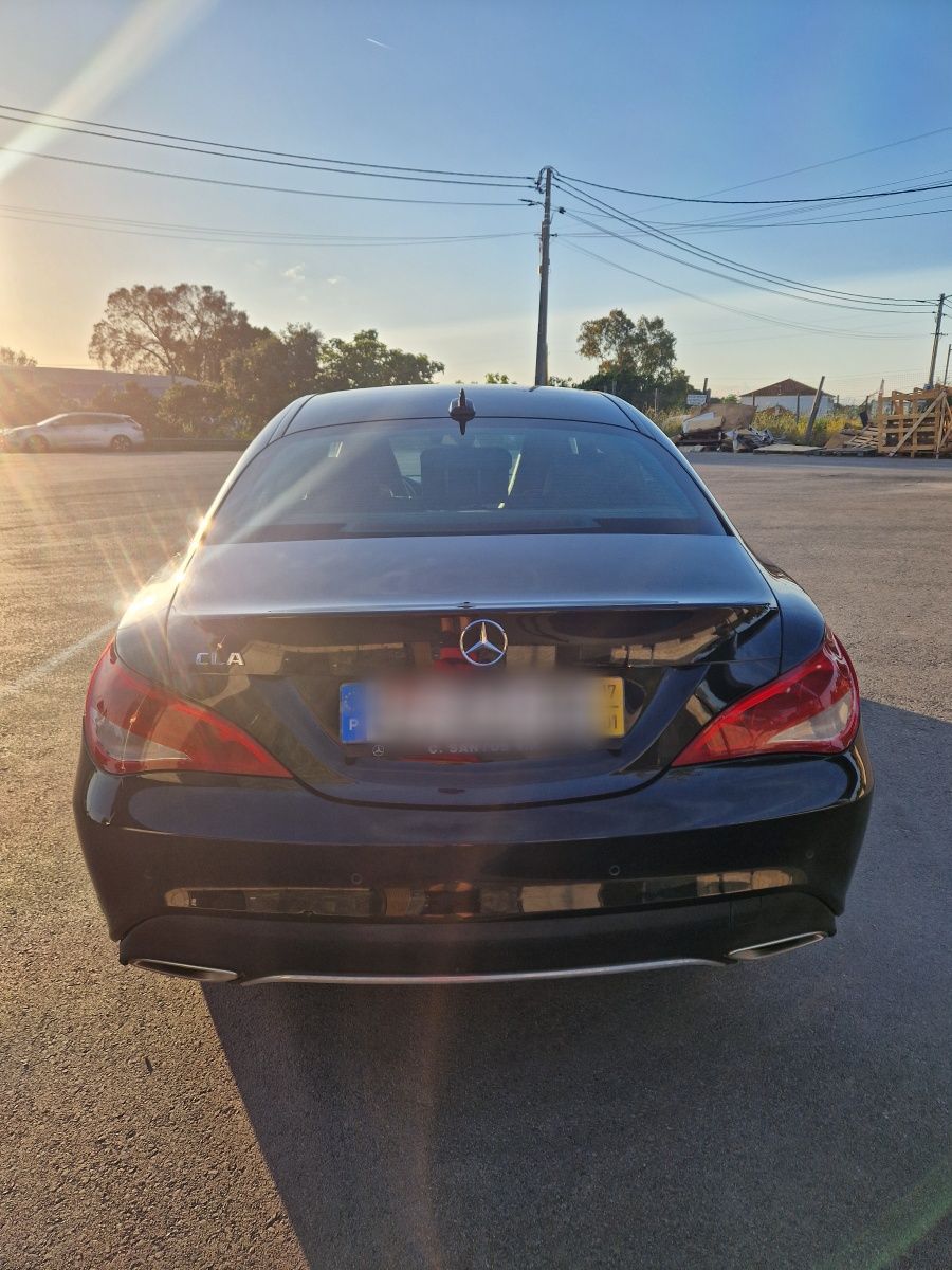 Mereces-Benz CLA 180d