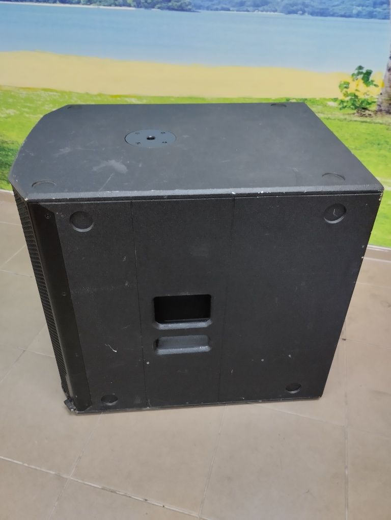 Subwoofer aktywny db technologies  sub 618
