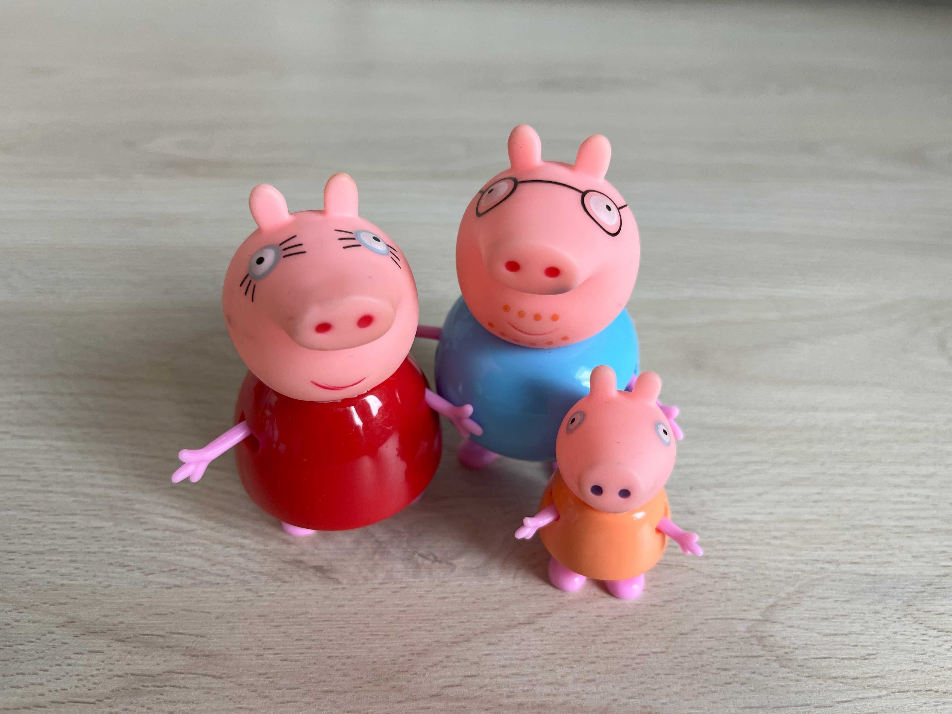 Figurki Świnka Peppa Rodzina (mama+tata+Peppa)