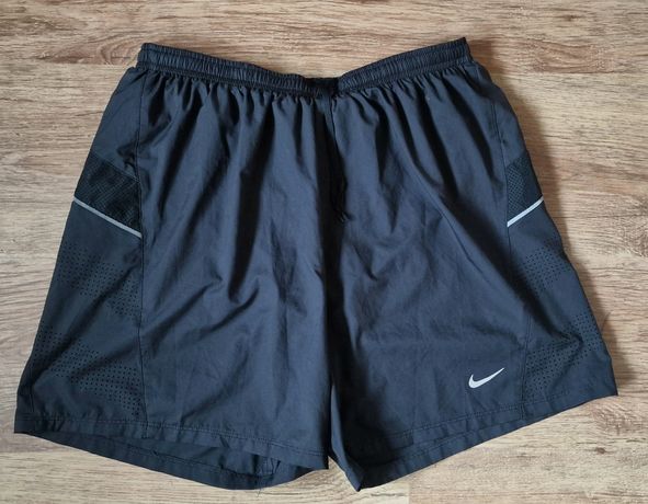 Nike rozmiar M krótkie spodenki sportowe męskie