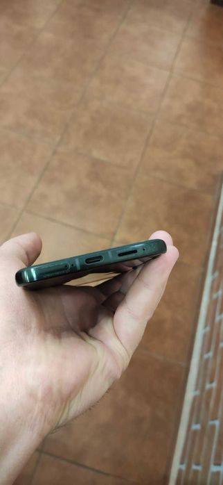 Motorola Razr 60 Ultra 16/512Gb, Scarab EU !Як Новий 10 Циклів!