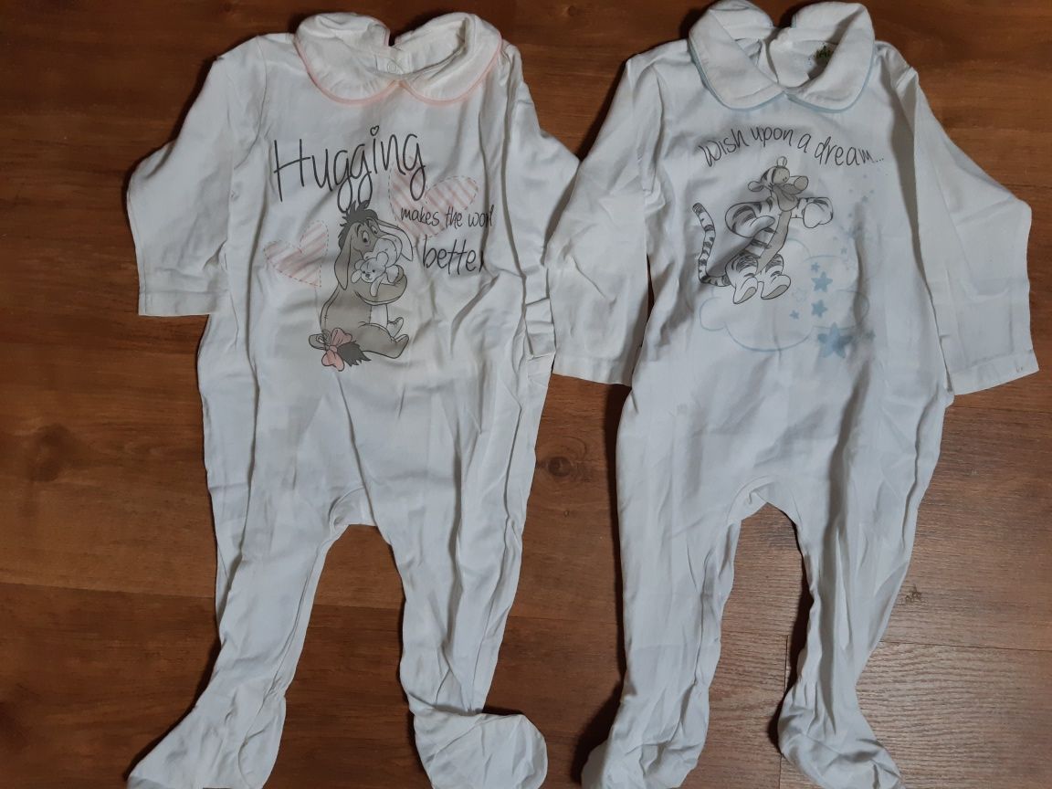 Pijamas e bodys manga comprida para bebé dos 6 aos 12 meses