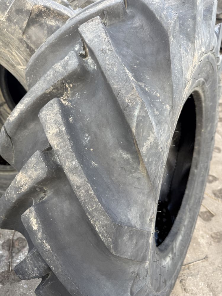 Opona 15.5/80-24 . 400/80-24 Goodyear Super Grip implement Ładowarka