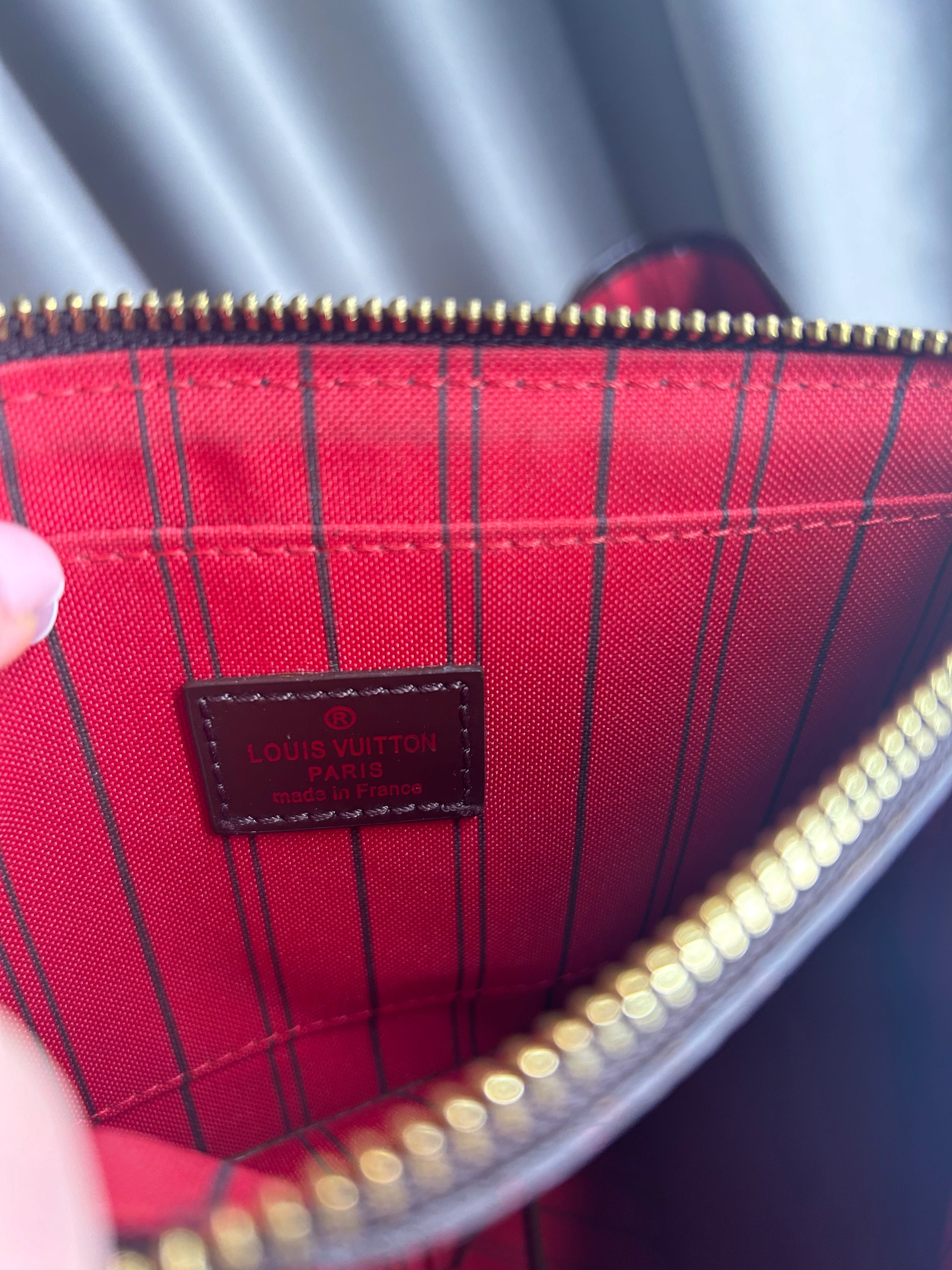 Сумочка Louis Vuitton, оригінальна