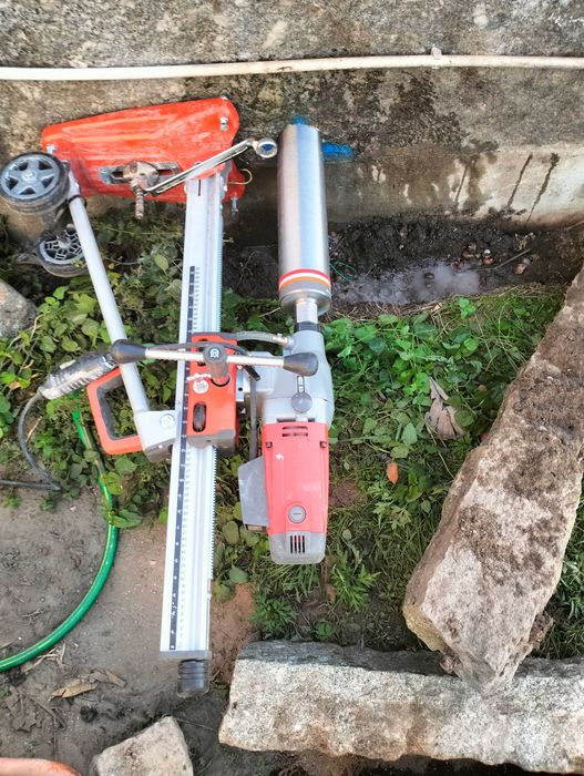 Carotes/furos em pedra e Betão