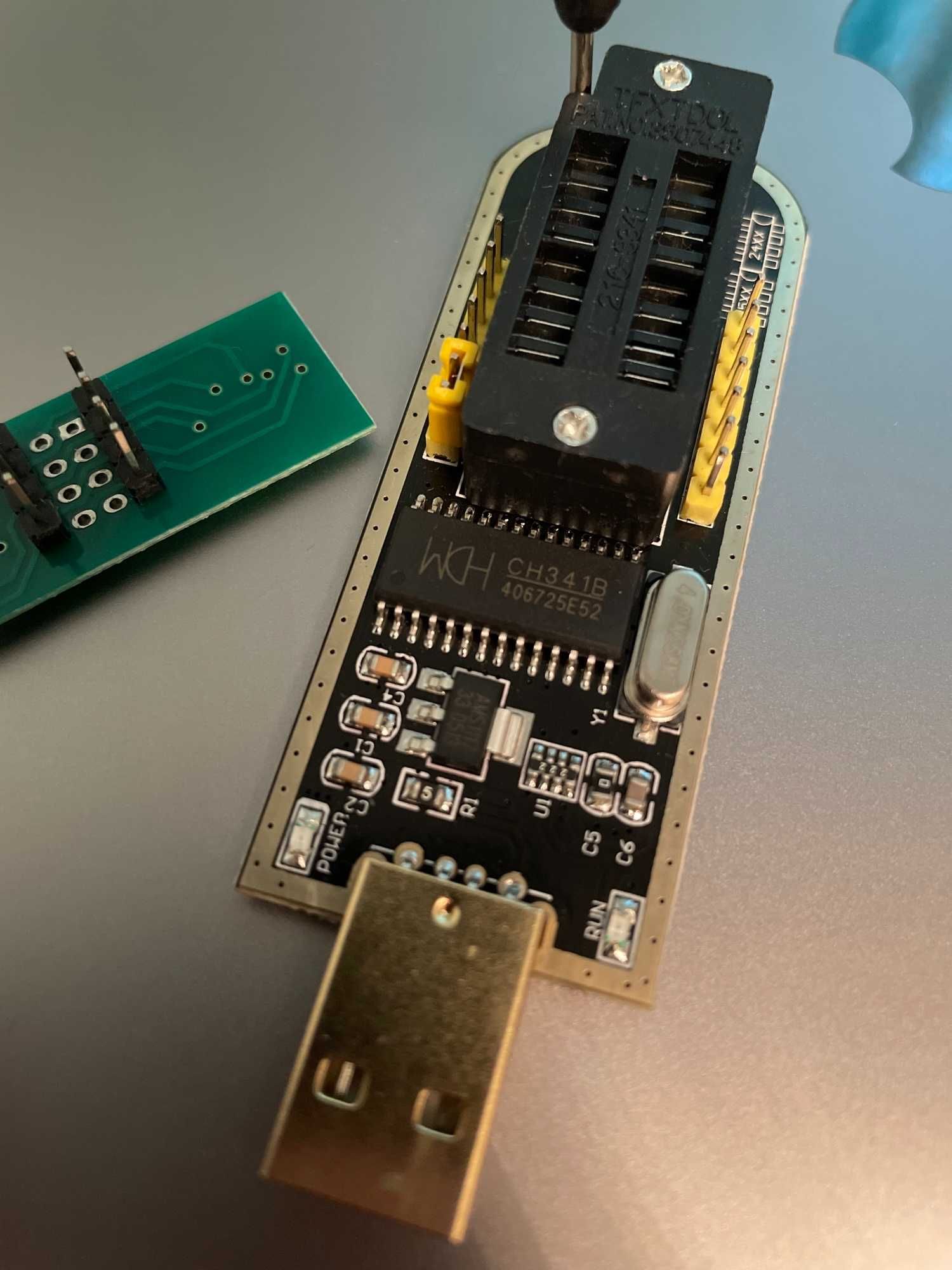 USB-программатор CH341A для прошивки BIOS и EEPROM + зажим SOIC8