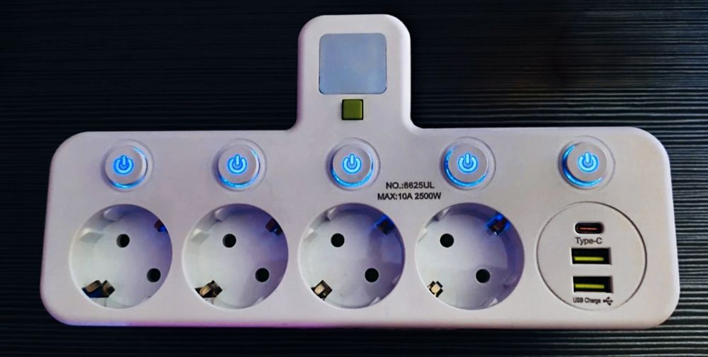 Сетевой Фильтр / Мережевий Фільтр 4 Розетки + 2 Порта USB + 1 Type C