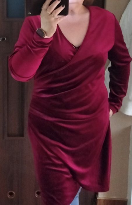 Welurowa sukienka 3XL