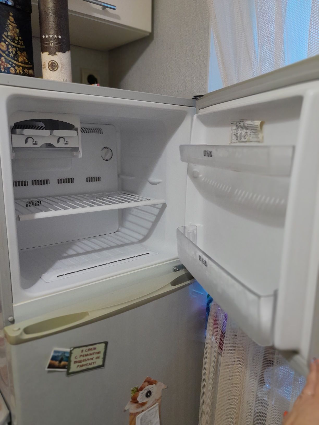 Холодильник б/у в робочому стані 7000 грн.