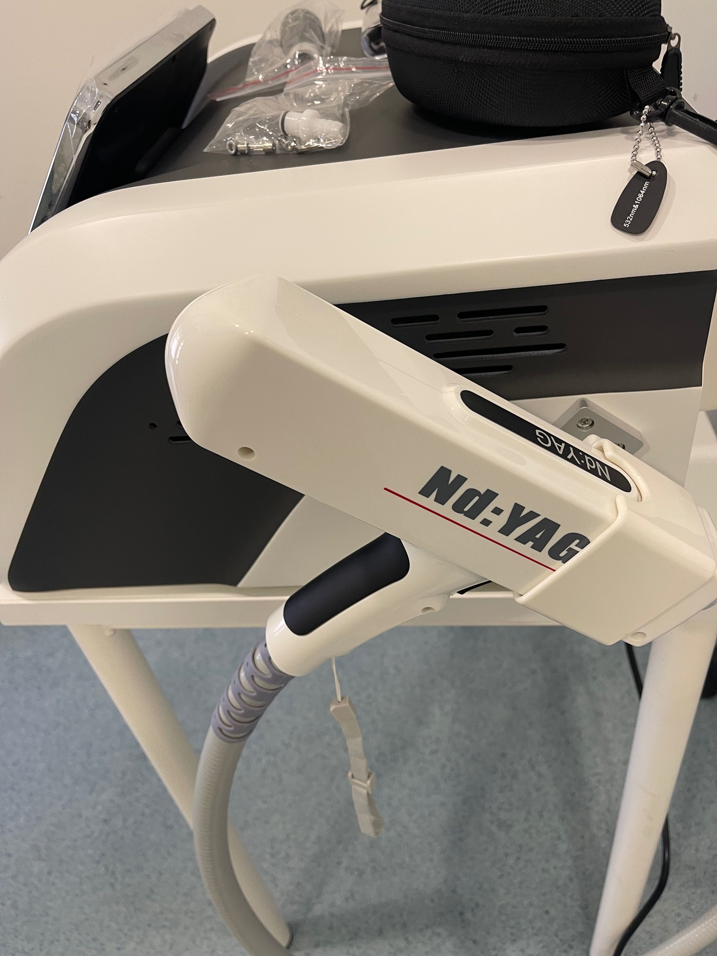 Máquina laser ND YAG