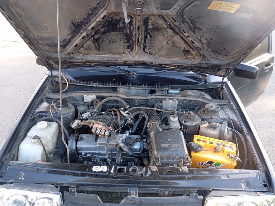 Продам авто ваз-2199 на полном ходу