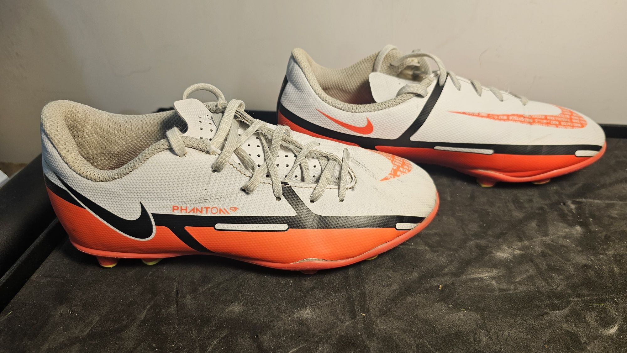 Buty piłkarskie korki Nike chłopięce rozmiar 33