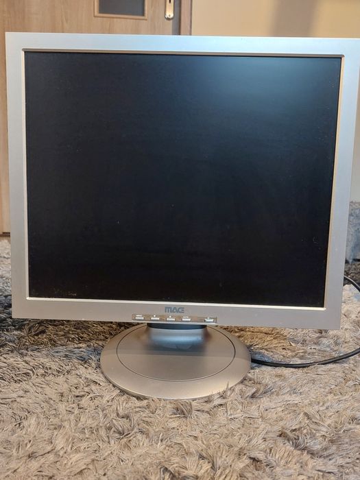 Monitor MAG  17"