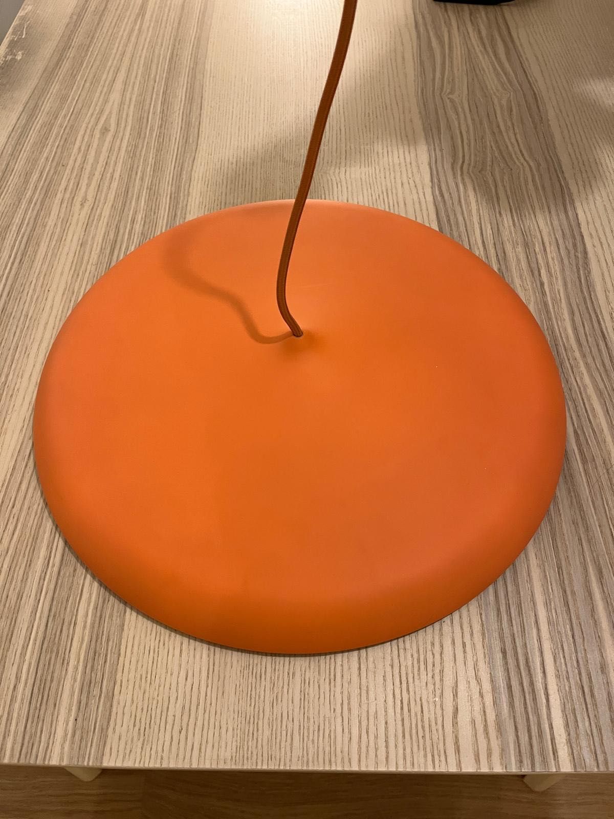 "Candeeiro Suspenso Nórdico Laranja – Design Minimalista, 40CM"