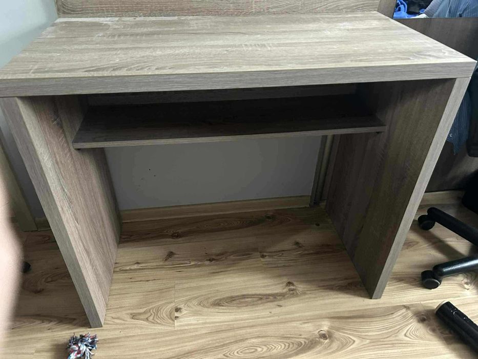 Biurko młodzieżowe