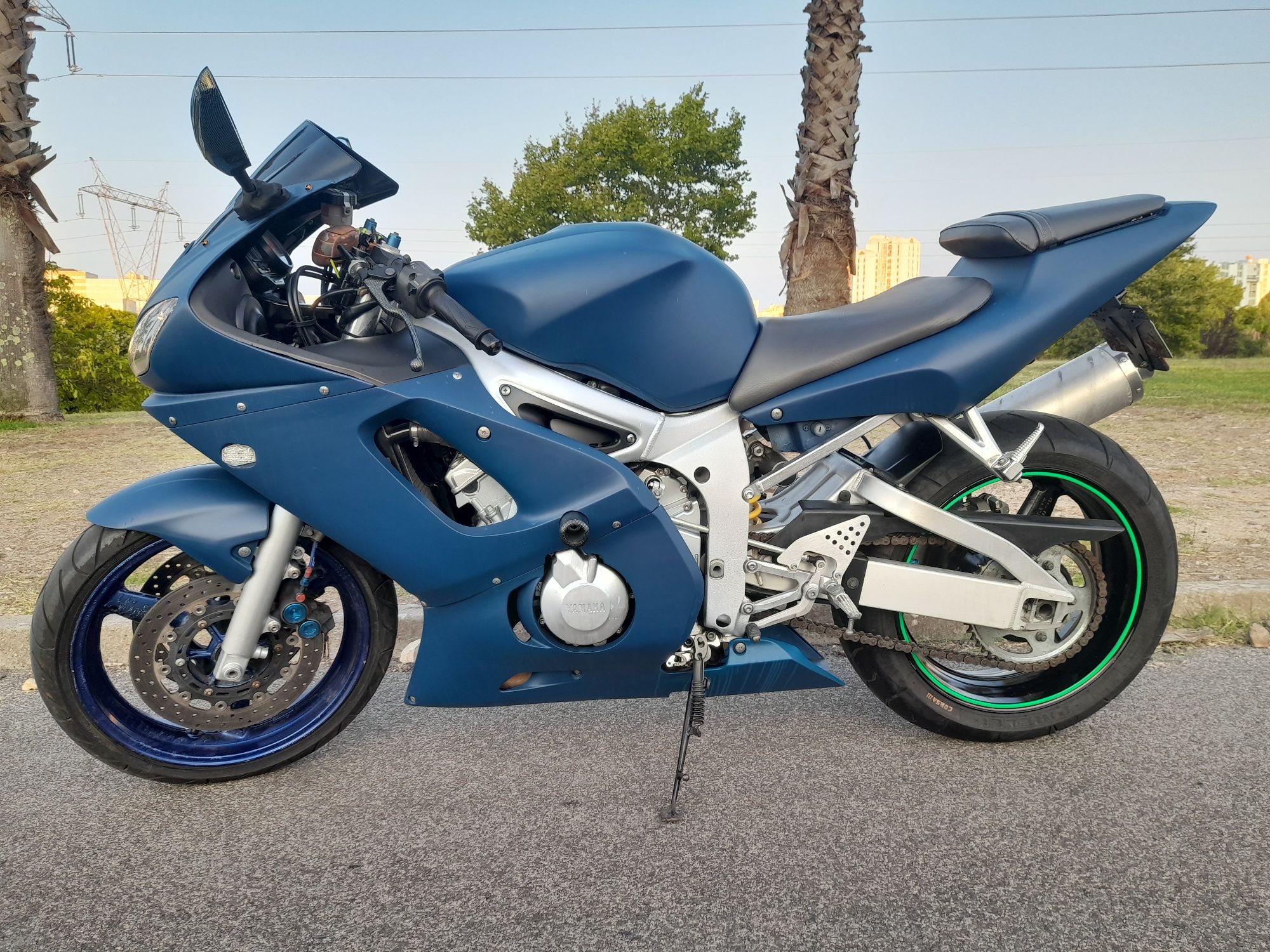 Mota R6 azul Yamaha
