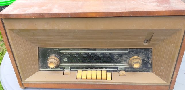 Radio lampowe z gramofonem PRL