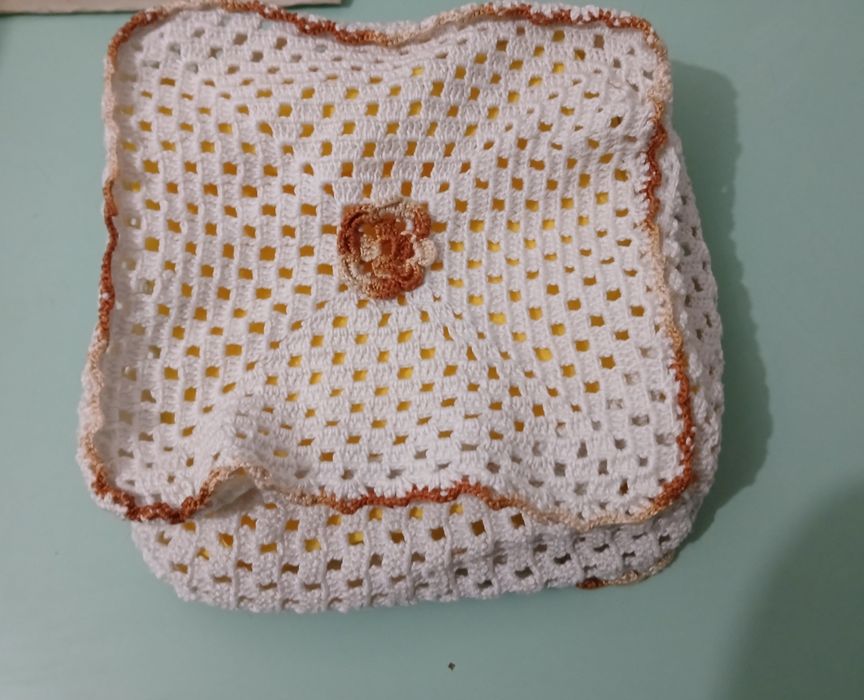 Porta guardanapos em renda