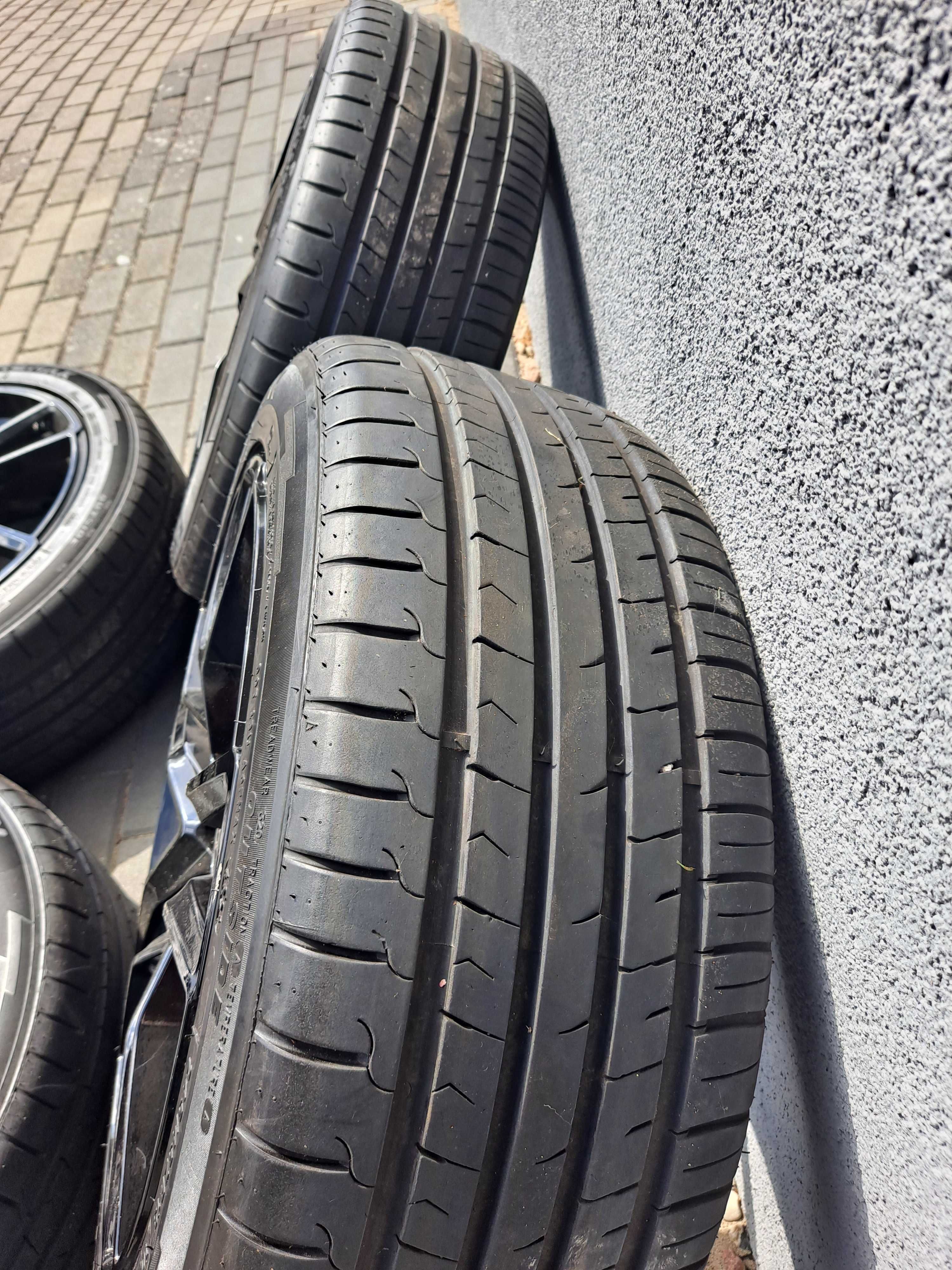 Felgi 4x 19 5x112 Audi komplet