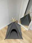 Tipi dla psa MyAnimaly z szarego filcu 80x80