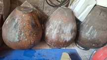 Talhas antigas de barro