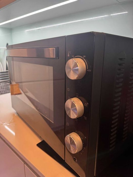 Mini-forno BECKEN BMO4134 (Capacidade: 46 L - 1800 W)