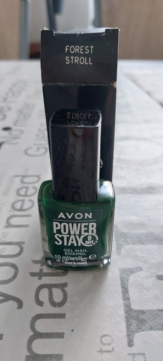 Lakier do paznokci Forest Stroll Avon 10ml