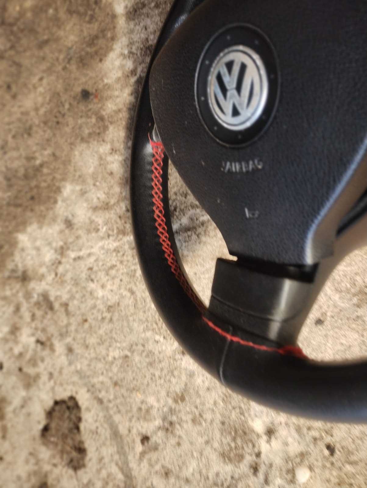 Kierownica skórzana poduszka VW Polo IV 9N 05-09 LIFT czerwona nić