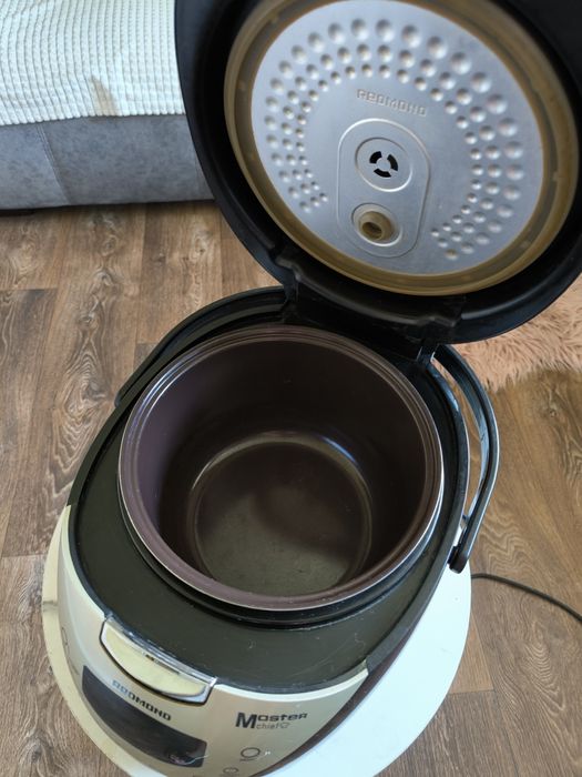 Мультиварка Redmond RMC-M150