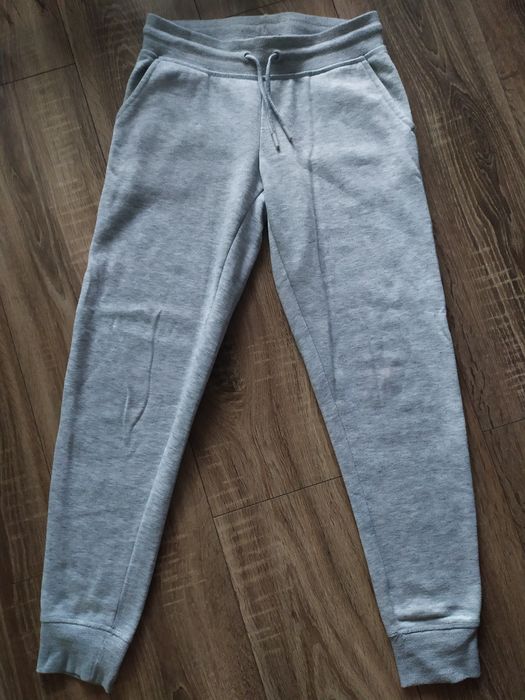 Spodnie dresowe Primark szare rozmiar 122