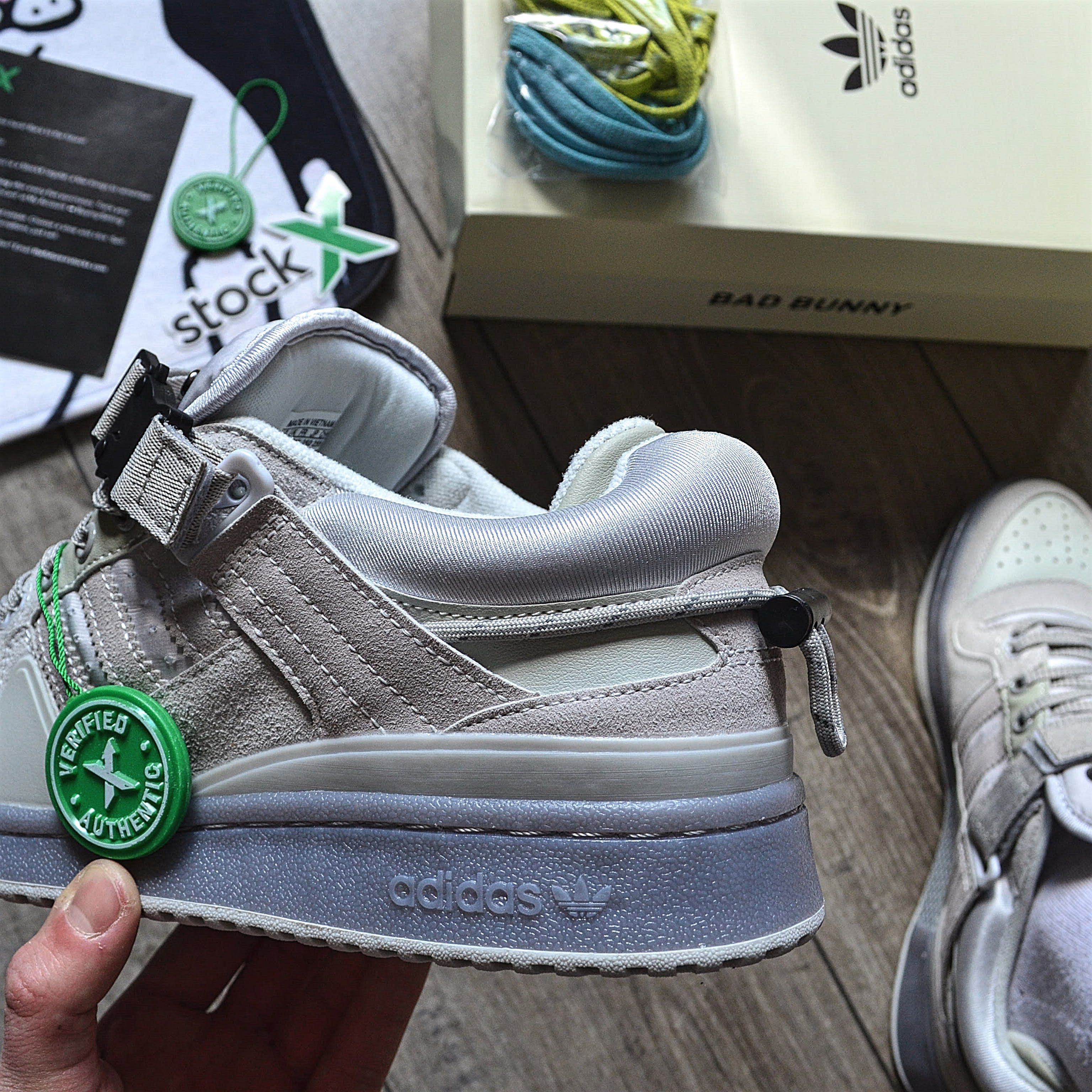 Мужские кроссовки adidas x Bad Bunny Forum Buckle Low 'Orbit Gray'