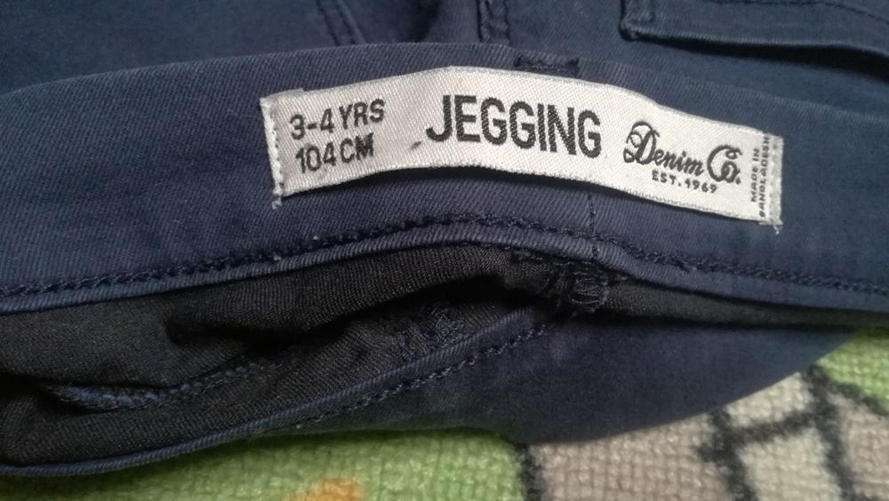 Roupas de criança 3/4 anos