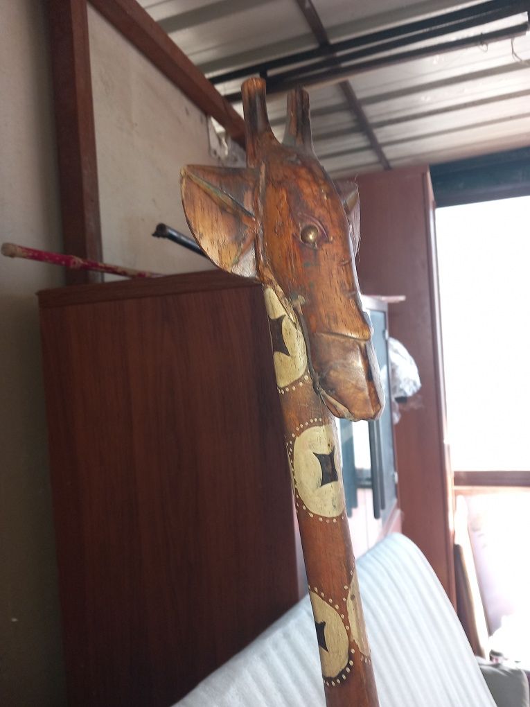 4 Girafas em madeira