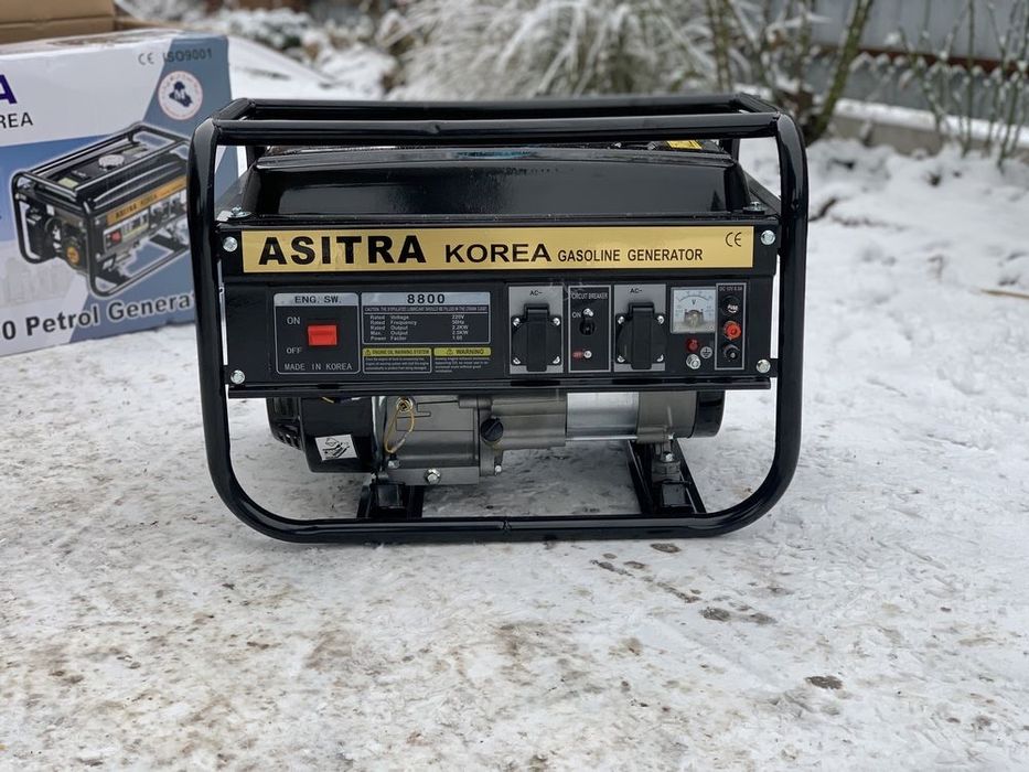 Бензиновый электрогенератор Asitra AST8800 2,5 кВт