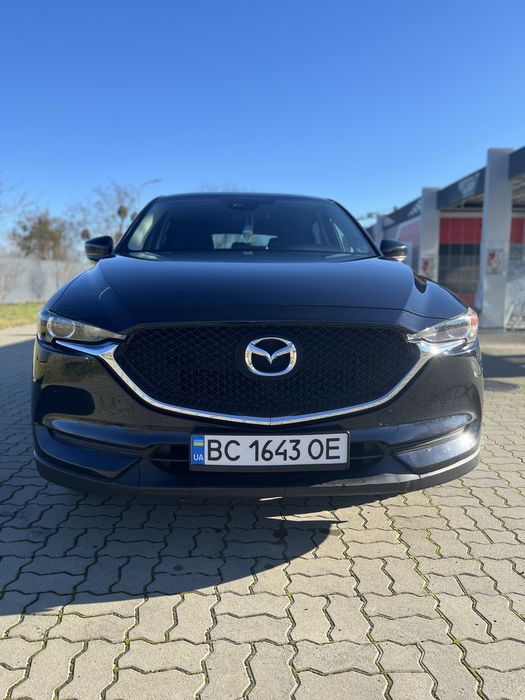 Автомобіль Мазда сх-5