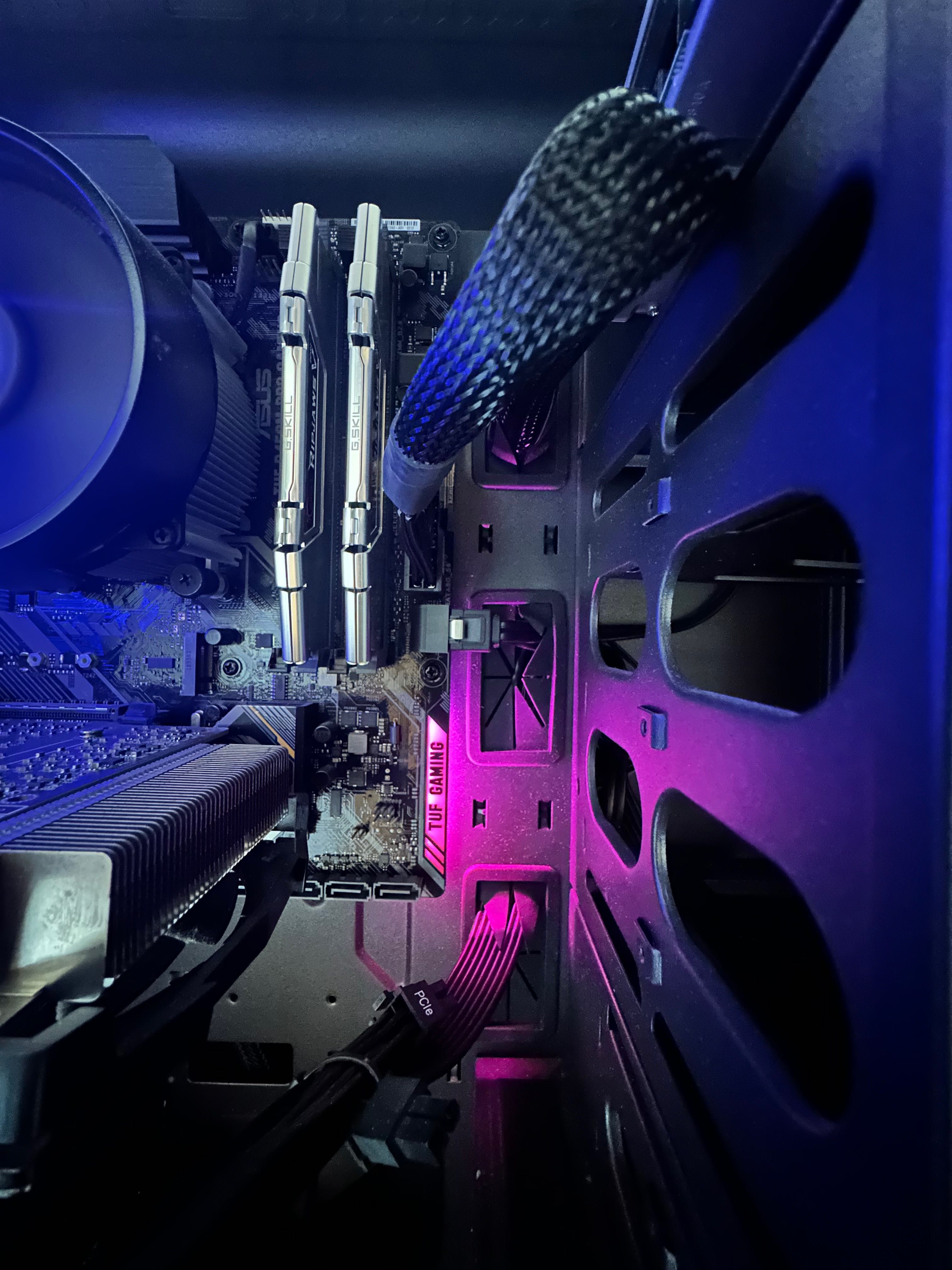 PC Torre+ecrã+teclado