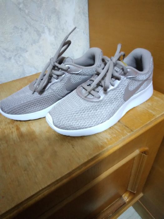 Кроссовки  для фитнеса р.37,5