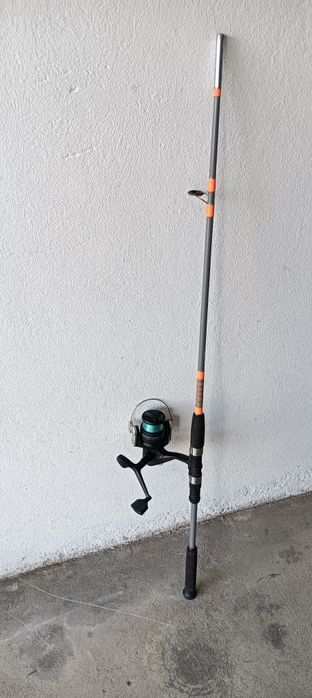 Carreto de cana de pesca.