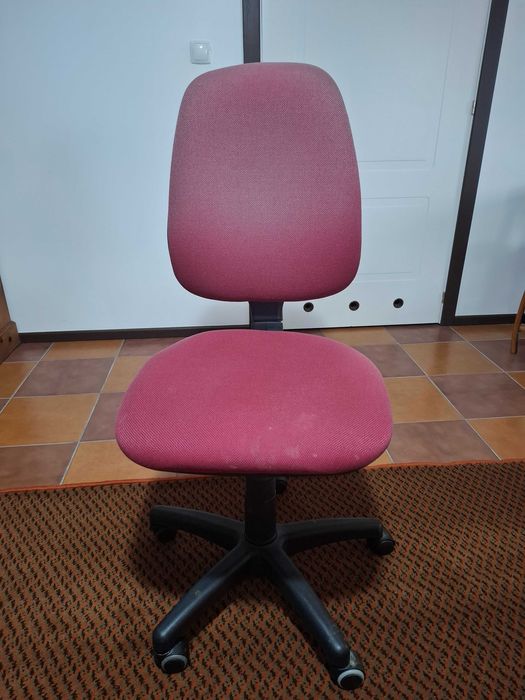 Cadeira de Escritorio com Rodinhas