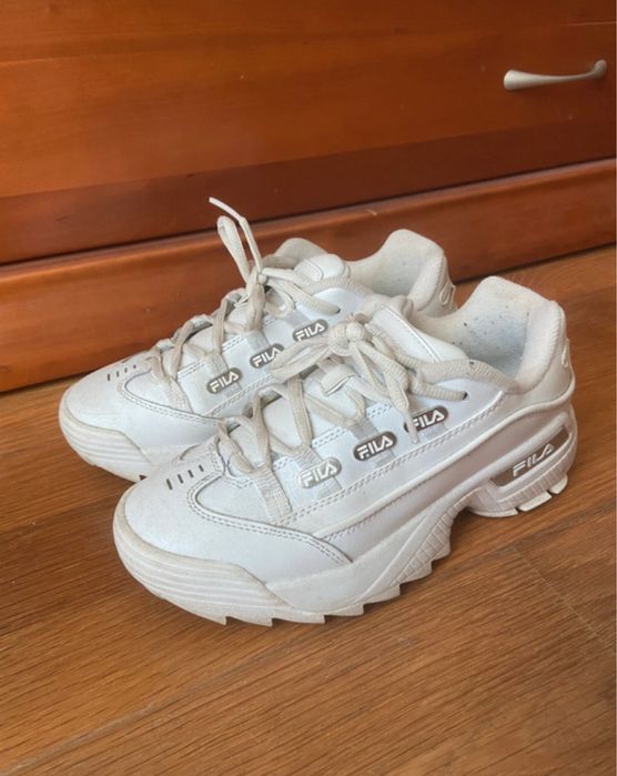 Sapatilhas brancas sola alta Fila