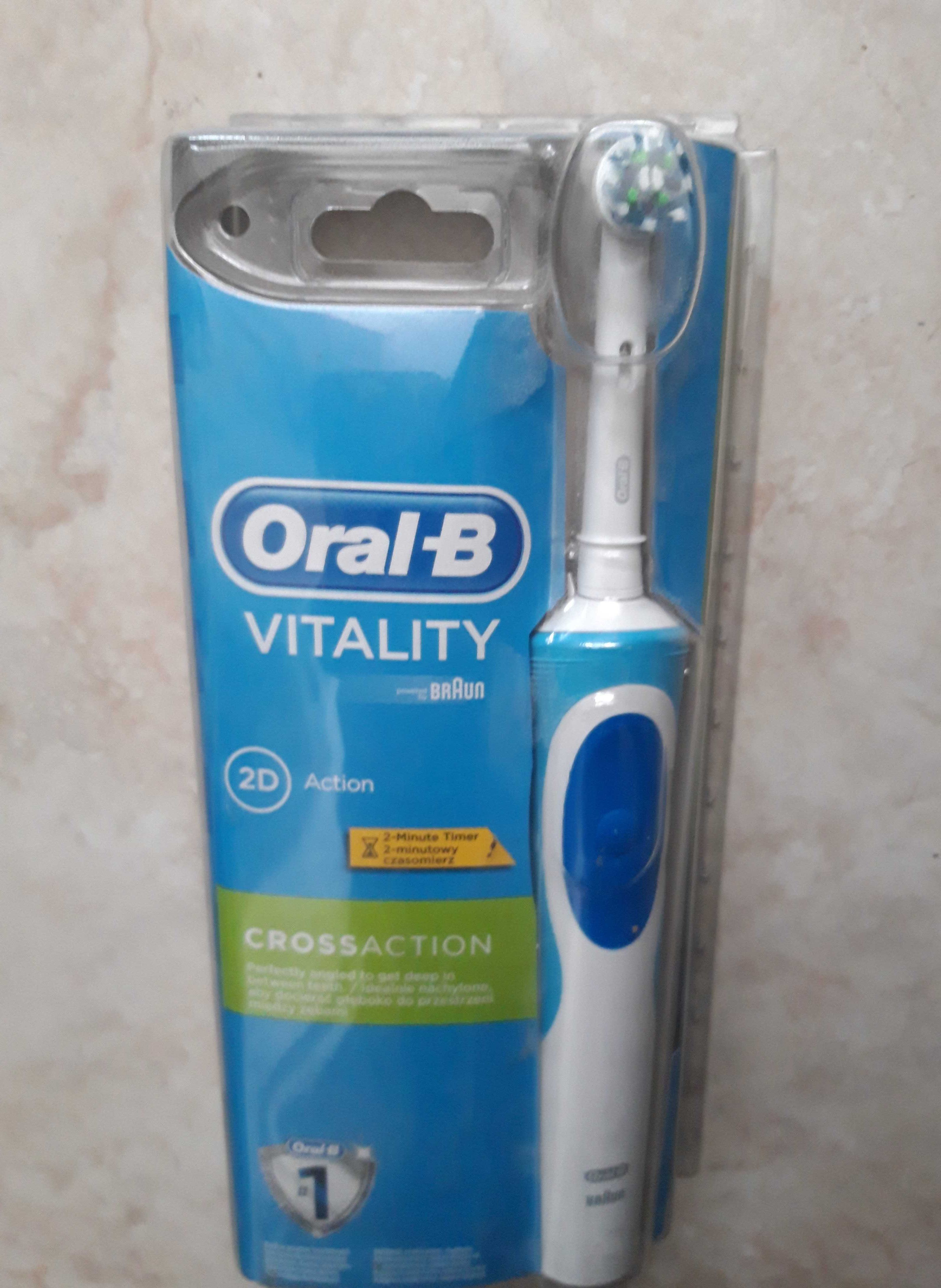 Szczoteczka Oral-B Vitality Cross Action  - Nowa