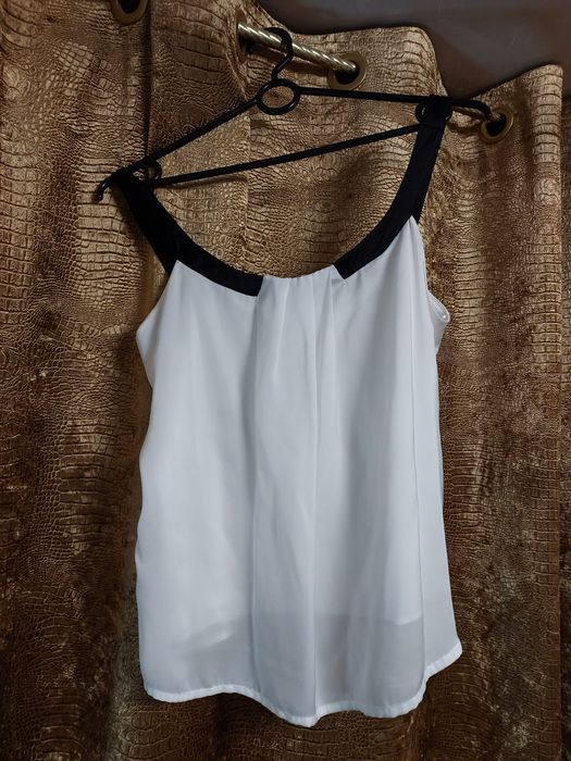 Костюм брючний новий