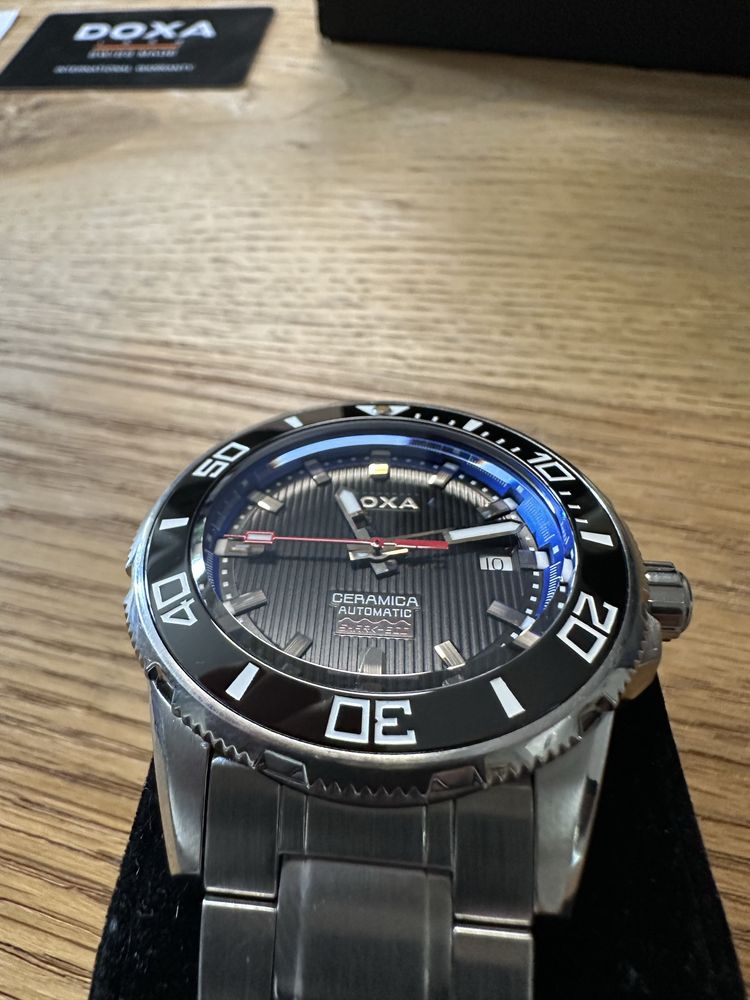 Zegarek automatyczny Doxa ceramica Shark 300 44mm