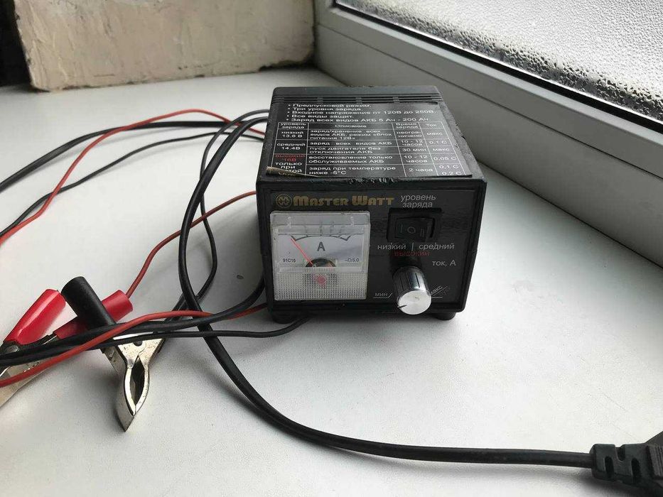Зарядное устройство для аккумулятора автомобиля MasterWatt 5A