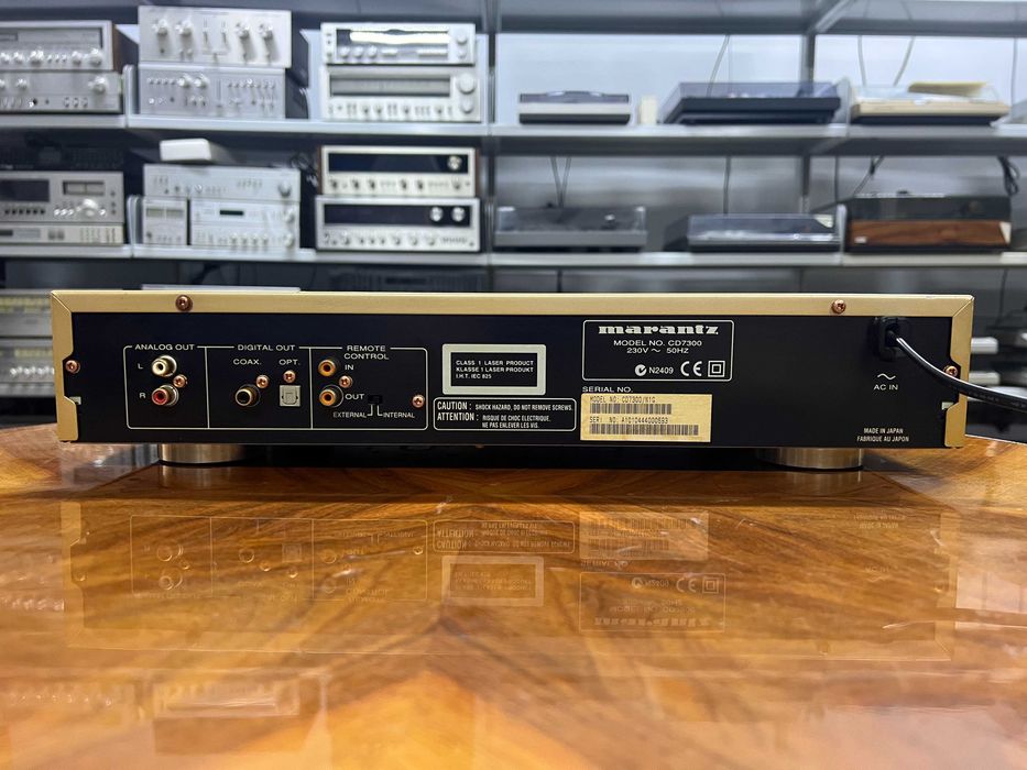 Odtwarzacz płyt CD Marantz CD7300 Audio Room
